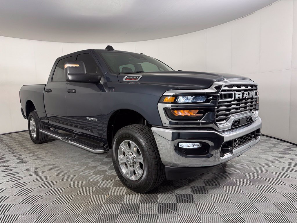 Used 2026 RAM 2500 Big Horn AWD/4WD image 4