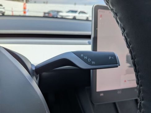 Used 2023 Tesla Model 3 Standard Range RWD image 12