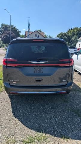 Used 2021 Chrysler Pacifica Touring-L AWD/4WD image 6