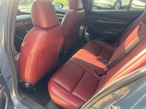 Used 2023 MAZDA MAZDA3 s FWD image 14