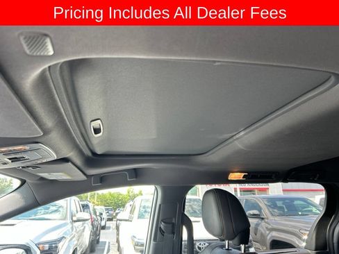 Used 2024 Toyota Sienna XSE w/ XSE Plus Package FWD image 5