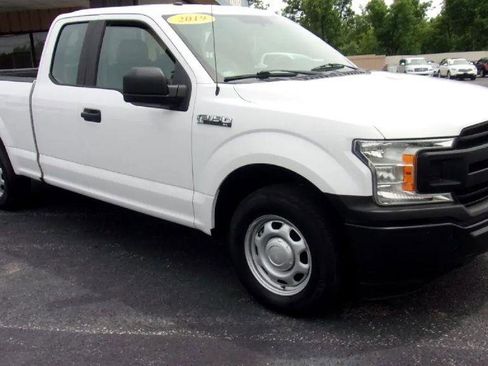 Used 2018 Ford F150 XL w/ Equipment Group 101A Mid RWD image 3
