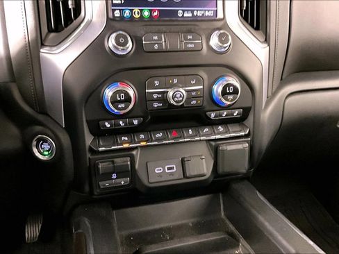 Used 2020 GMC Sierra 1500 SLT AWD/4WD image 8