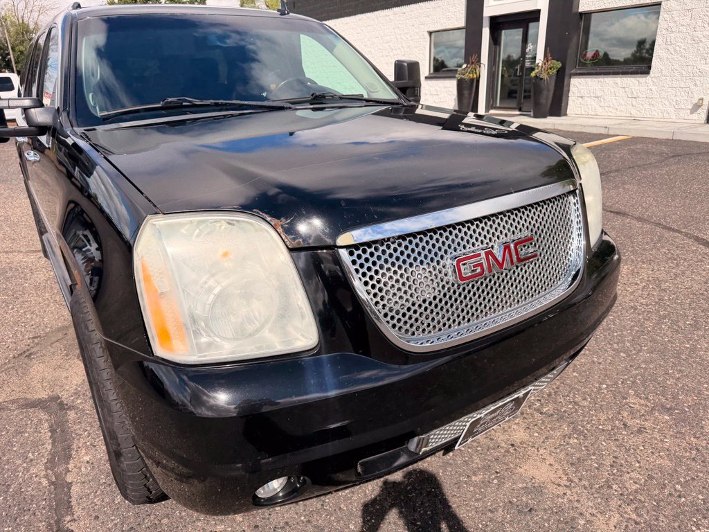 Used 2011 GMC Yukon XL Denali AWD/4WD image 13