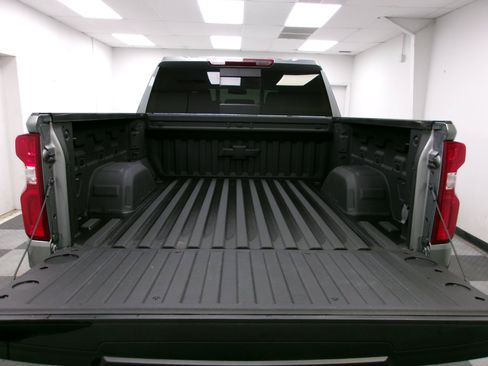 Used 2024 Chevrolet Silverado 1500 LTZ AWD/4WD image 11