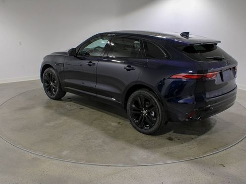 New 2026 Jaguar F-PACE R-Dynamic S image 3