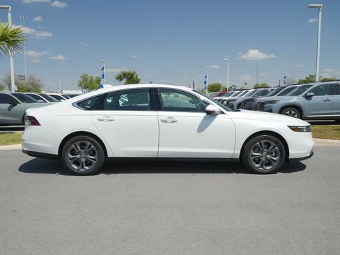 New 2026 Honda Accord EX-L image 4