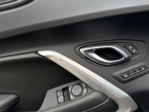 Certified 2023 Chevrolet Camaro SS image 12