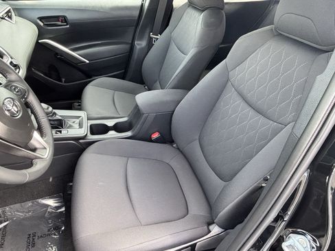 Used 2026 Toyota Corolla Cross LE w/ Moonroof Package FWD image 14