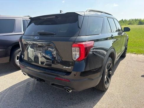 Used 2023 Ford Explorer ST-Line w/ Class IV Trailer Tow Package AWD/4WD image 9