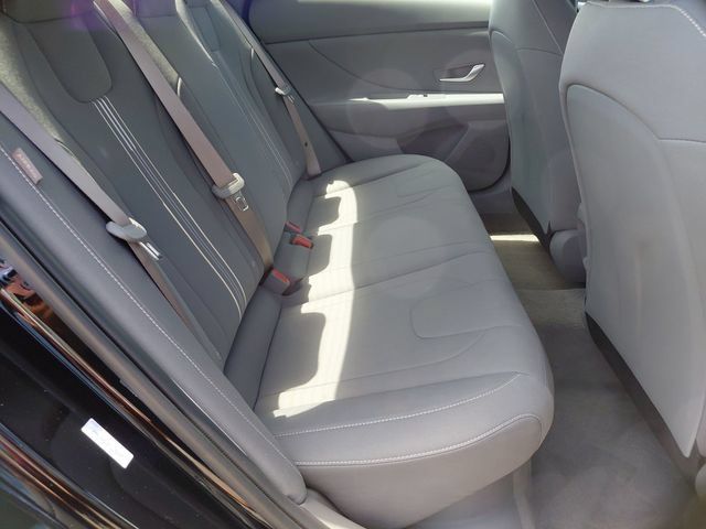 Certified 2026 Hyundai Elantra SEL FWD image 17