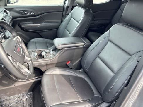 Used 2023 GMC Acadia SLT w/ Elevation Edition FWD image 12