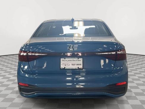 Used 2025 Volkswagen Jetta Sport FWD image 6