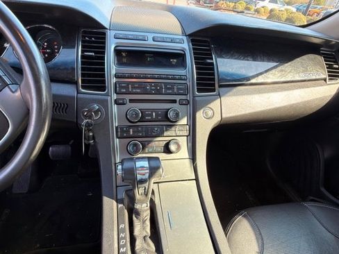 Used 2012 Ford Taurus Limited image 2