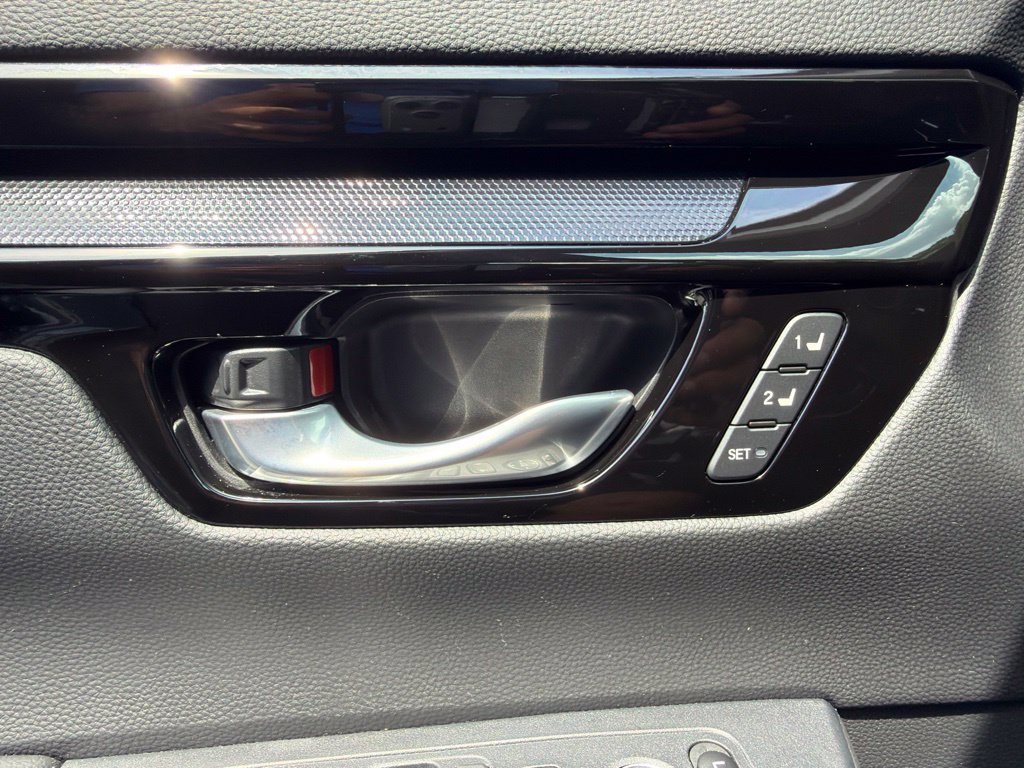 Used 2023 Honda CR-V Sport Touring image 18