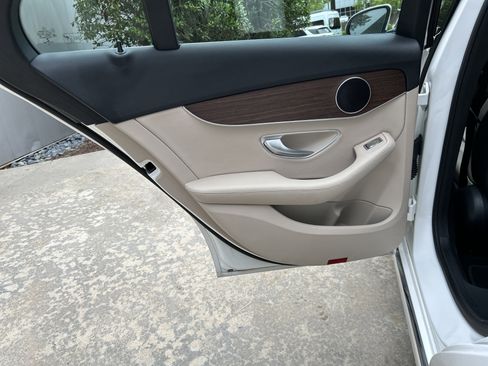 Used 2019 Mercedes-Benz C 300 Sedan image 36