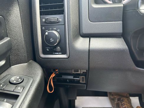 Used 2019 RAM 1500 Express w/ Wheel & Sound Group AWD/4WD image 27