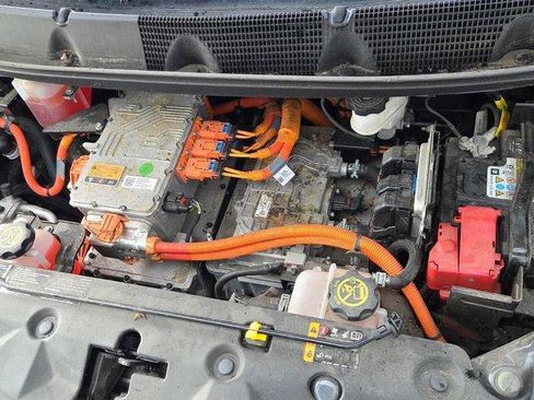 Used 2020 Chevrolet Bolt LT FWD image 20