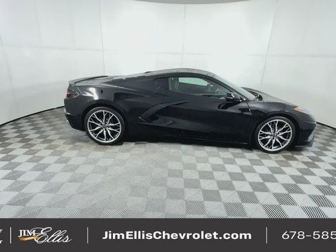 Certified 2025 Chevrolet Corvette Stingray Coupe w/ 1LT image 10