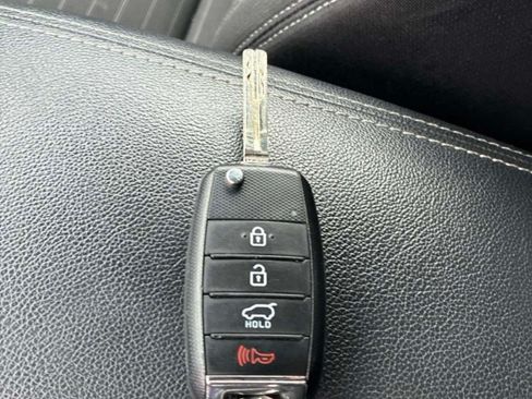 Used 2017 Kia Sportage LX w/ LX Popular Package AWD/4WD image 5
