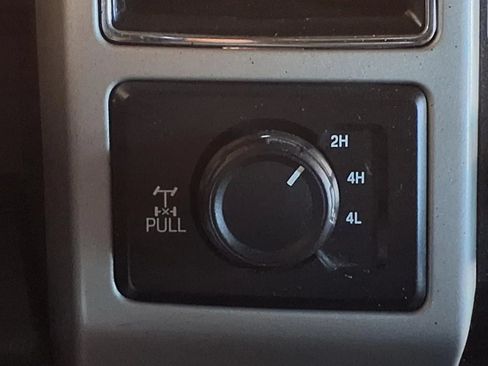 Used 2019 Ford F250 Lariat w/ Lariat Value Package AWD/4WD image 25