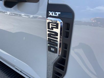 New 2026 Ford F250 XLT w/ XLT Premium Package