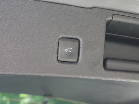 Certified 2025 Ford Escape Platinum AWD/4WD image 21