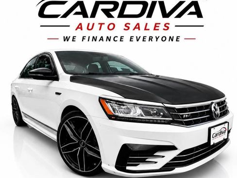 Used 2017 Volkswagen Passat 1.8T R-Line w/ R-Line Lighting Package FWD image 1
