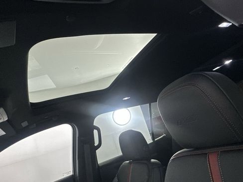 New 2026 Chevrolet Traverse RS AWD/4WD image 19