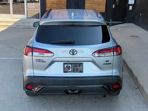 Used 2023 Toyota Corolla Cross SE image 15