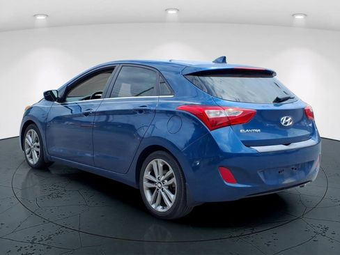 Used 2016 Hyundai Elantra GT w/ Option Group 02 FWD image 4