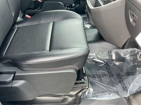 New 2026 Ford Transit 350 148 Medium Roof AWD image 18