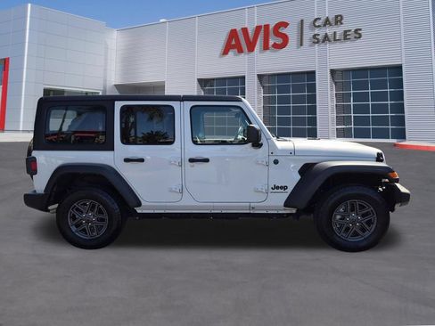 Used 2025 Jeep Wrangler Unlimited Sport AWD/4WD image 5