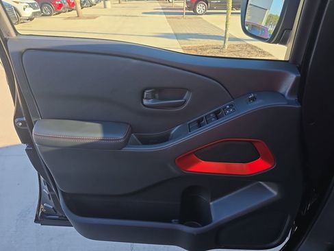 New 2026 Nissan Frontier PRO-4X w/ Pro-4x Convenience Package image 30