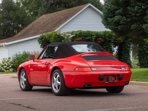 Used 1995 Porsche 911 Carrera RWD image 21