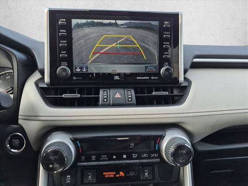 Used 2019 Toyota RAV4 XLE Premium w/ Advanced Technology Package FWD image 14