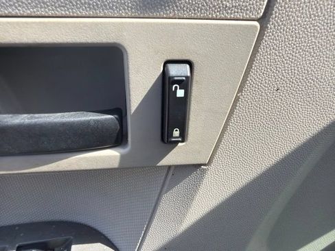Used 2012 Ford Escape XLS FWD image 18