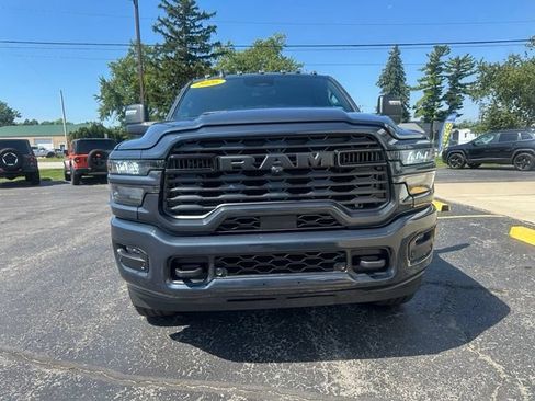 Used 2026 RAM 2500 Big Horn AWD/4WD image 3