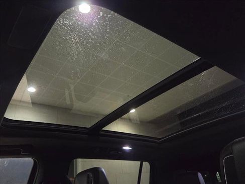 Used 2021 Cadillac Escalade ESV Premium Luxury w/ Driver Assist Tech Package image 18