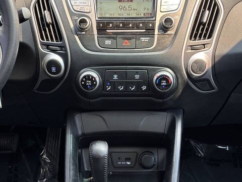 Used 2012 Hyundai Tucson GLS FWD image 24