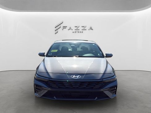 Used 2024 Hyundai Elantra SEL w/ Convenience Package FWD image 8