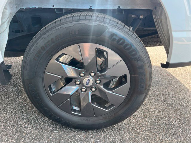 Used 2025 Ford F150 STX w/ Equipment Group 200A RWD image 9