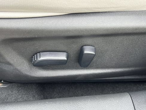 Used 2024 Nissan Altima 2.5 SV FWD image 21