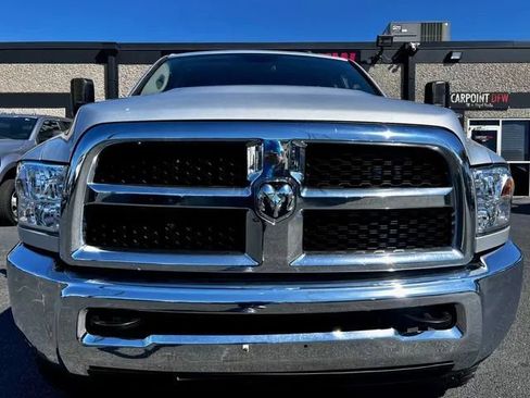 Used 2017 RAM 3500 Tradesman w/ Chrome Appearance Group image 4