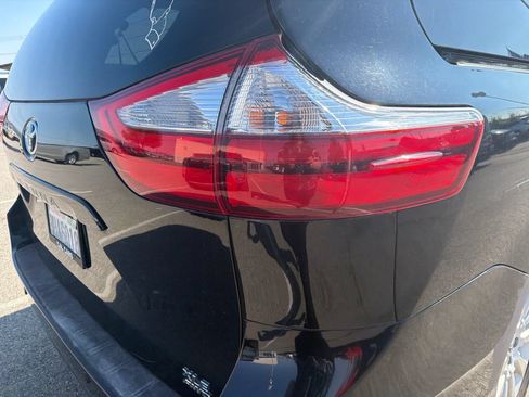Used 2015 Toyota Sienna XLE w/ XLE Navigation Package AWD/4WD image 5