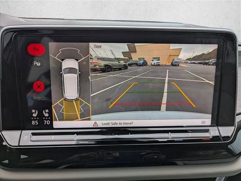 New 2026 Volkswagen Atlas SEL Premium R-Line image 18