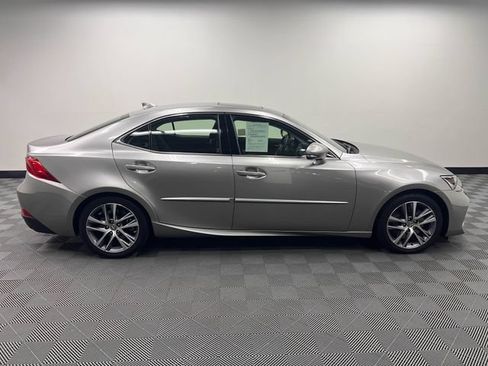 Used 2018 Lexus IS 300 RWD image 4