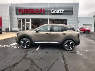 New 2025 Nissan Kicks SR w/ SR Premium Package image 1