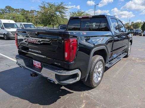 Used 2022 GMC Sierra 1500 SLT w/ SLT Premium Plus Package AWD/4WD image 5