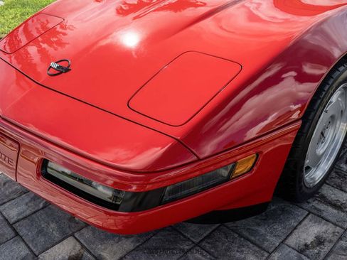 Used 1992 Chevrolet Corvette Coupe RWD image 38